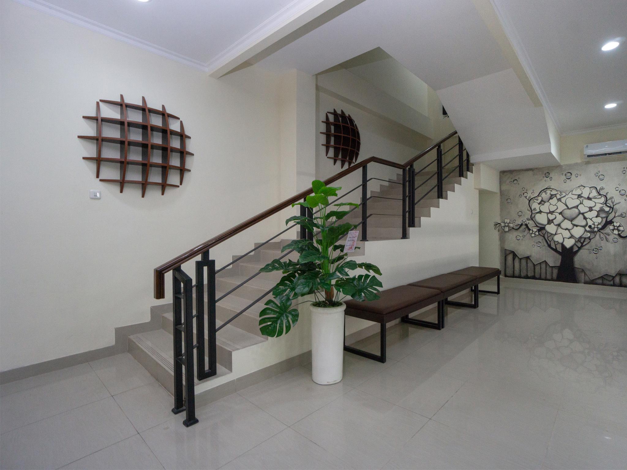 Collection O Yogyakarta Near Jalan Malioboro Formerly Alena Residence Джок'якарта Екстер'єр фото