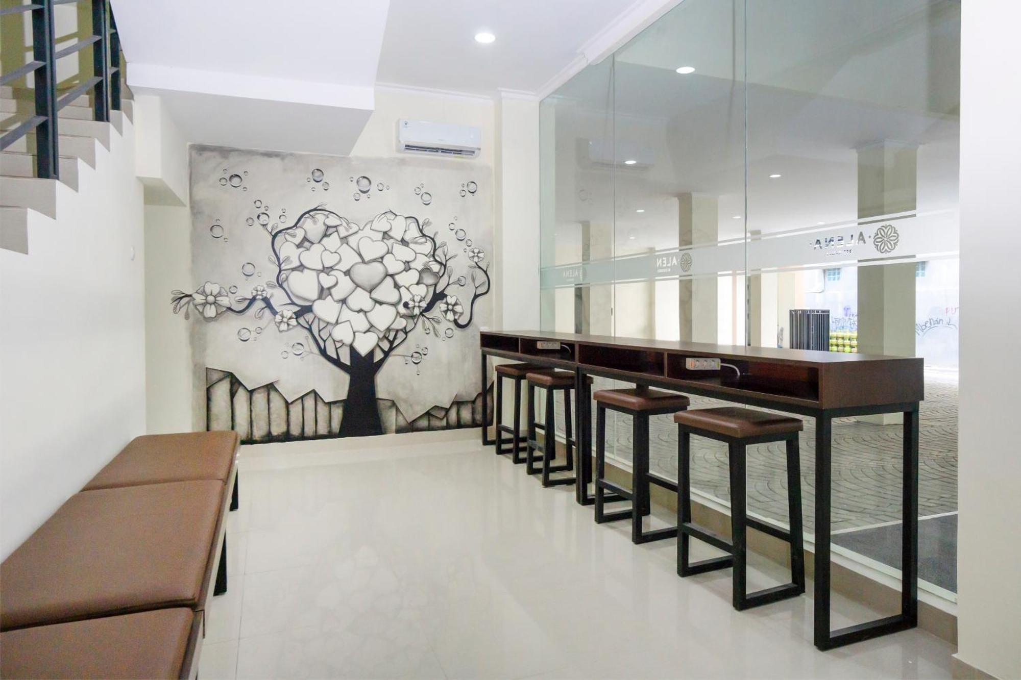 Collection O Yogyakarta Near Jalan Malioboro Formerly Alena Residence Джок'якарта Екстер'єр фото